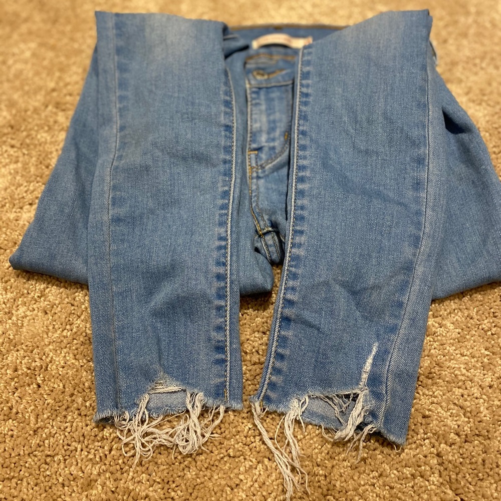 SUPER SKINNY LEVI JEANS